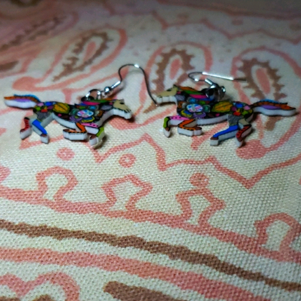 Horse Earrings. Western. Country Cowgirl. Rodeo - Picture 4 of 8